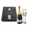 J. Oppmann Riesling brut 0,75 Liter im Geschenkkarton mit 2 Gläsern
